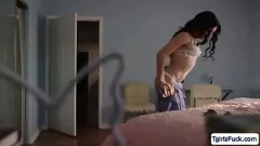 Play T-Girl Ariel Demuredz Gives Intense Shemale Blowjob