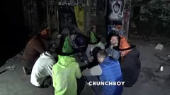 Redare Halloween Night Bareback Fucking cu Crunchboy într-o ceremonie înfricoșătoare