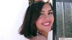 Oynat Çarpıcı esmer transeksüel Daisy Taylor'ın devasa siki ve açık kıçıyla tek başına bir seansta şımarmasını, inanılmaz esnekliğini ve anal oyuncaklara olan tutkusunu sergilemesini izleyin