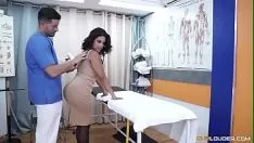 Play Milf Has Big Ass Goes To Massage To Fuck In Popou