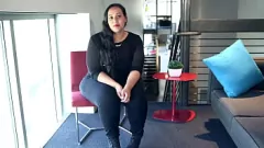 Abspielen Vollbusige Latina mit riesigem Hintern hat expliziten Sex