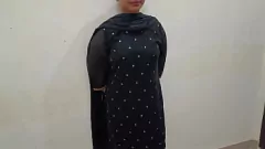 Indian College Cutie, Hardcore Doggystyle Fuck Dışarıda Erkek Arkadaşla Yeniden Birleşiyor